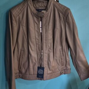 NWT Cole Haan GENUINE LEATHER Women's GRAY Jacket PTP 22 3/4, LENTH  23"